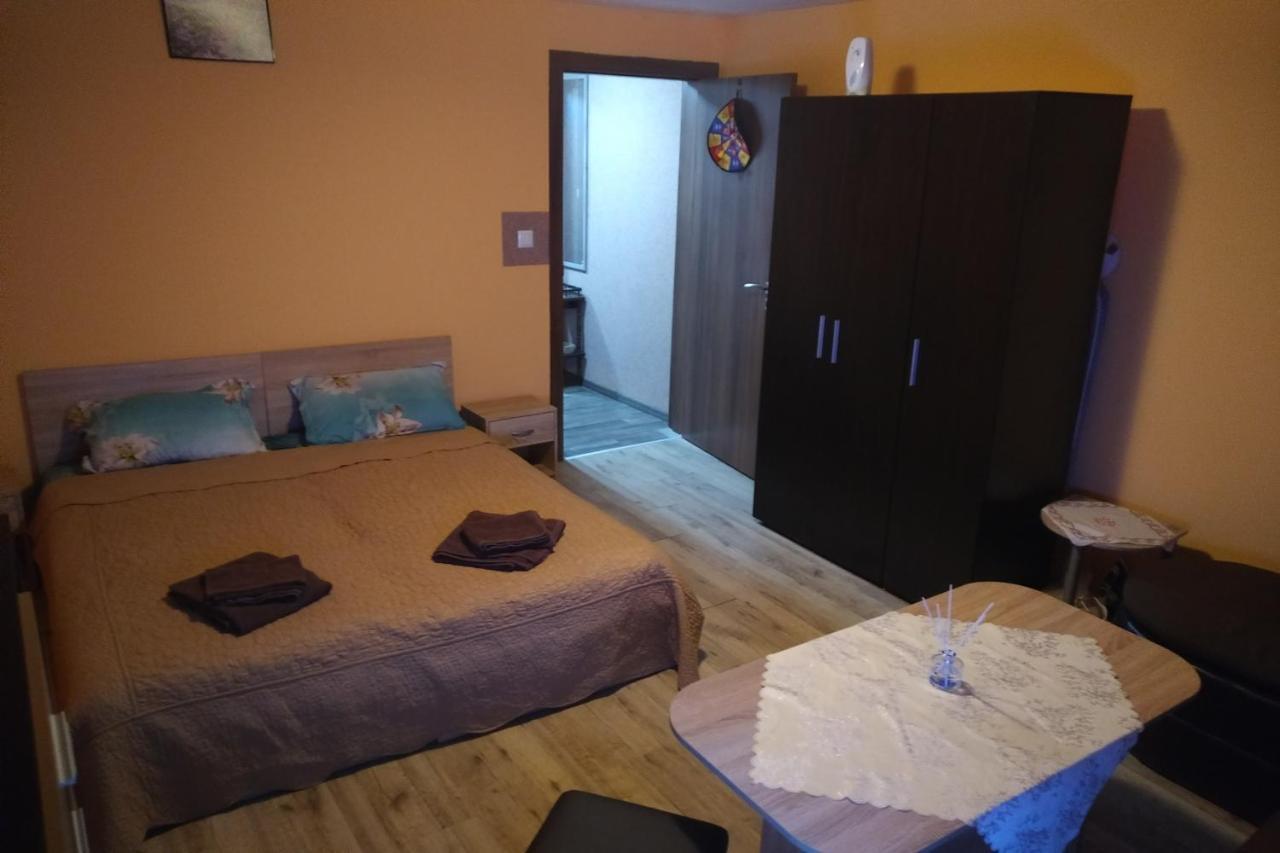 Apartament Edelvais Warna Exterior foto